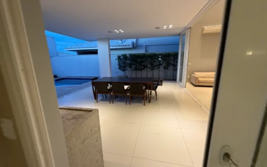 Sobrado com 4 Suítes