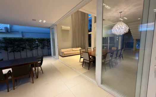 Sobrado com 4 Suítes