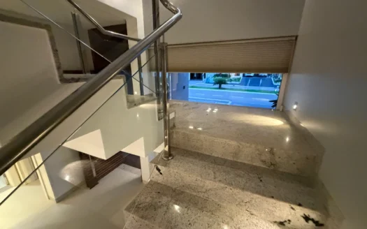 Sobrado com 4 Suítes