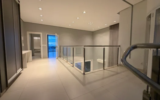 Sobrado com 4 Suítes