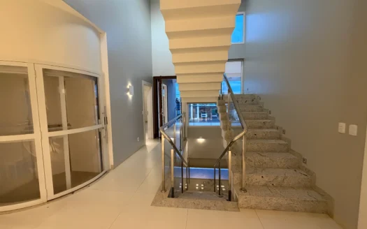 Sobrado com 4 Suítes