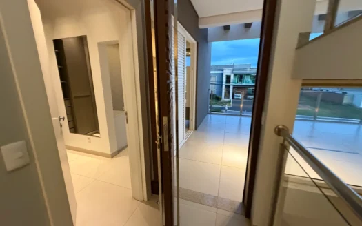 Sobrado com 4 Suítes