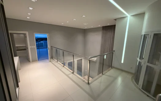 Sobrado com 4 Suítes