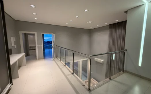 Sobrado com 4 Suítes