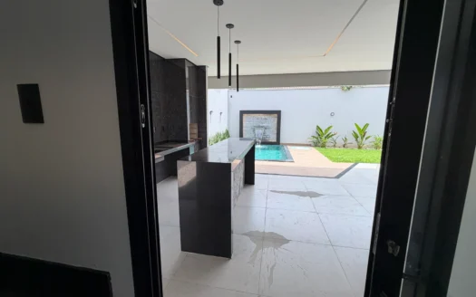 Casa com 3 Suítes Plenas