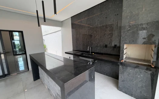 Casa com 3 Suítes Plenas