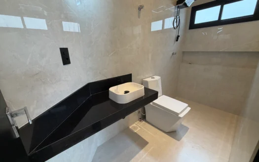 Casa com 3 Suítes Plenas