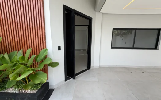 Casa com 3 Suítes Plenas