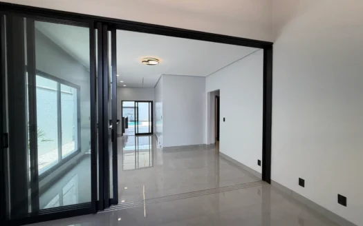 Casa com 3 Suítes Plenas