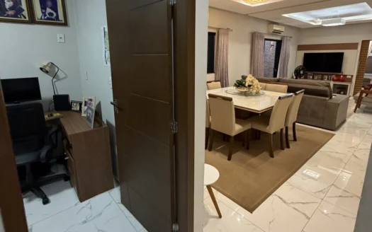 Casa com Energia Solar e Poço