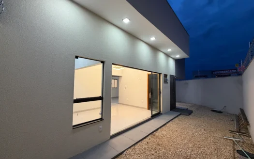 Casa com 3 Quartos na 1404 Sul