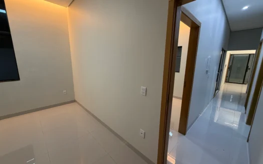 Casa com 3 Quartos na 1404 Sul