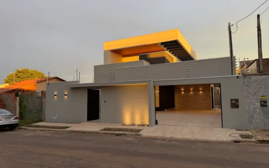 Casa Alto Padrão de 3 Suítes