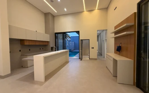 Casa Alto Padrão de 3 Suítes