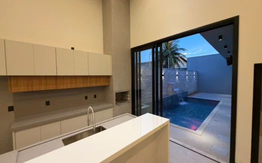 Casa Alto Padrão de 3 Suítes