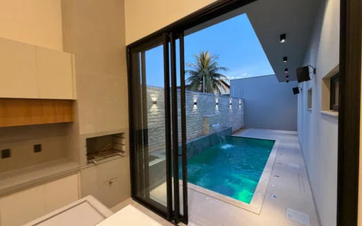 Casa Alto Padrão de 3 Suítes