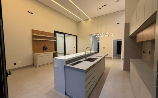 Casa Alto Padrão de 3 Suítes