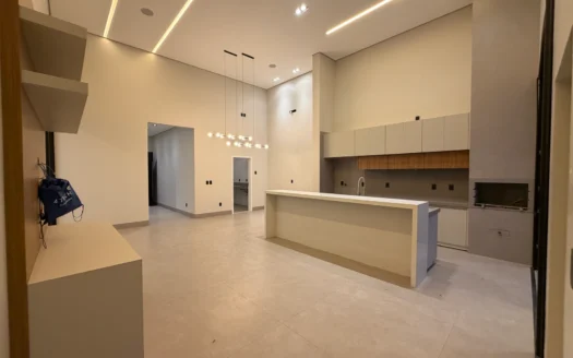 Casa Alto Padrão de 3 Suítes