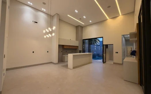 Casa Alto Padrão de 3 Suítes