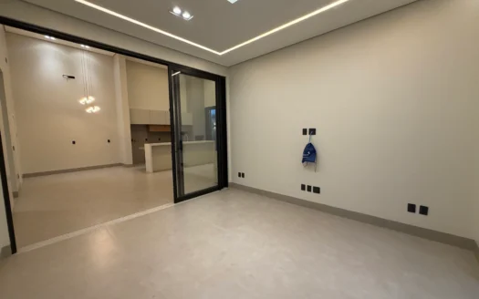 Casa Alto Padrão de 3 Suítes