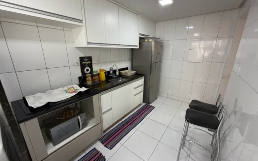 Apartamento com 3 Quartos