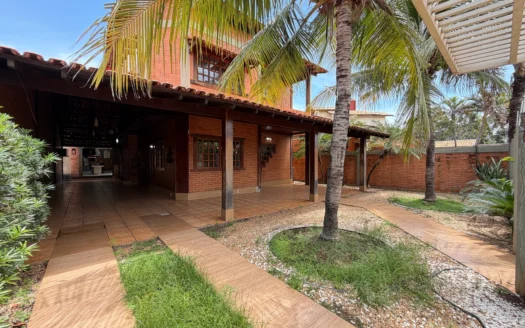 Sobrado com 4 Suítes