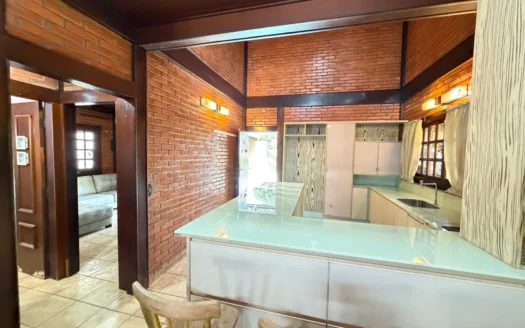 Sobrado com 4 Suítes