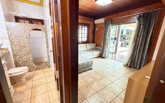 Sobrado com 4 Suítes