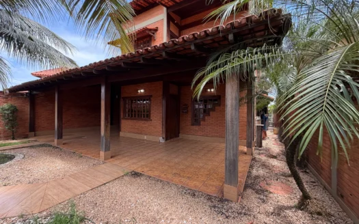 Sobrado com 4 Suítes