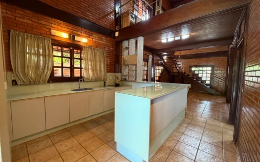 Sobrado com 4 Suítes