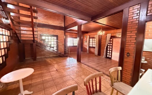 Sobrado com 4 Suítes