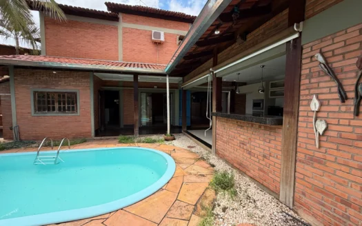 Sobrado com 4 Suítes