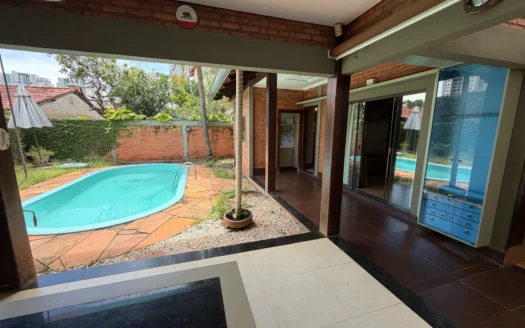 Sobrado com 4 Suítes