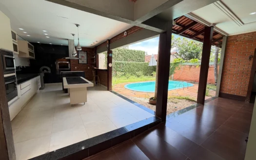 Sobrado com 4 Suítes