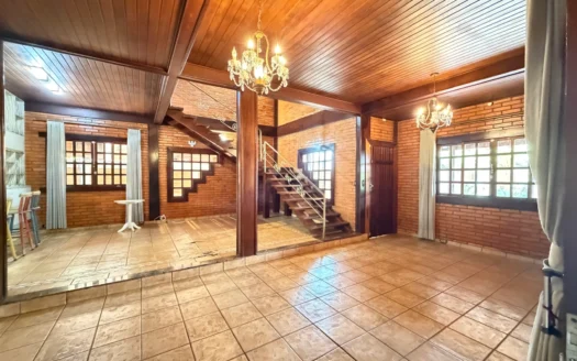 Sobrado com 4 Suítes