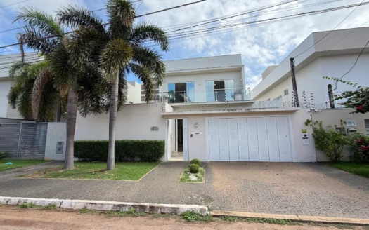 Sobrado com 4 Suítes Plenas