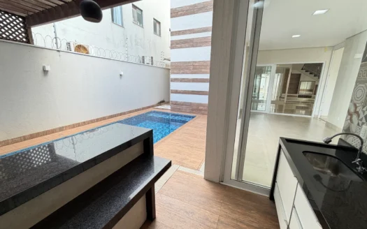 Sobrado com 4 Suítes Plenas