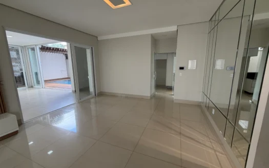 Sobrado com 4 Suítes Plenas