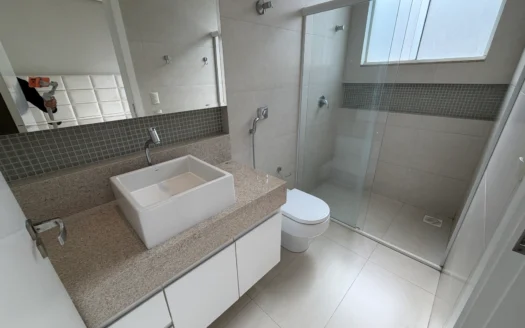 Sobrado com 4 Suítes Plenas