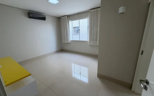 Sobrado com 4 Suítes Plenas