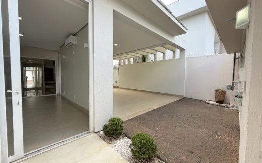 Sobrado com 4 Suítes Plenas