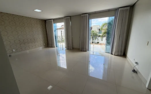 Sobrado com 4 Suítes Plenas