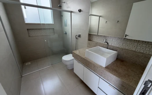 Sobrado com 4 Suítes Plenas