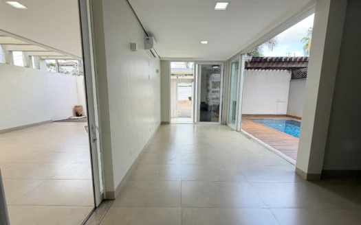 Sobrado com 4 Suítes Plenas