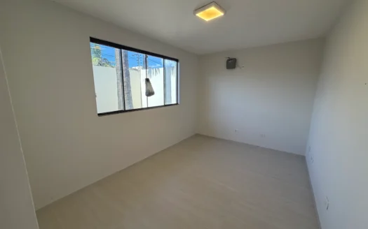 Casa com 4 Quartos