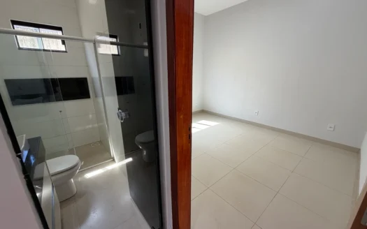 Casa com 3 Quartos e Piscina