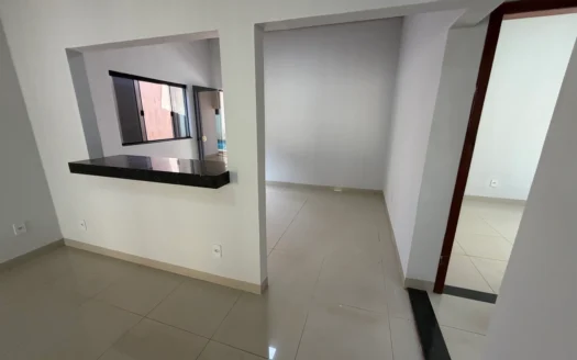 Casa com 3 Quartos e Piscina