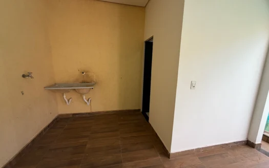 Casa com 3 Quartos e Piscina