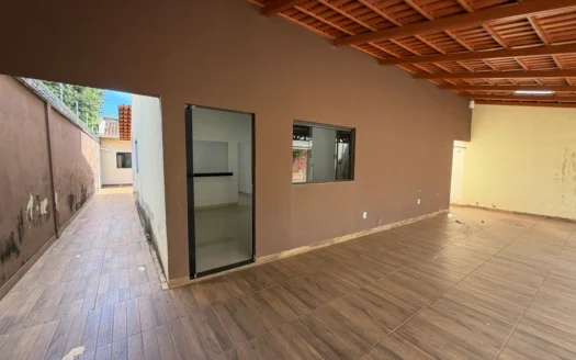 Casa com 3 Quartos e Piscina
