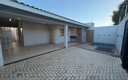 Casa de 3 Quartos  com Piscina